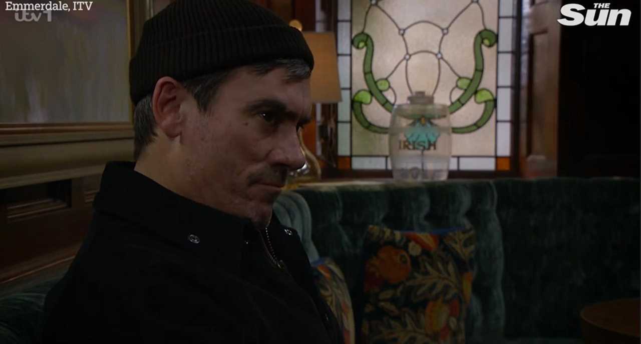 Emmerdale Fans Left Baffled by Cain Dingle's Mysterious Outfit: Is He in Disguise?!