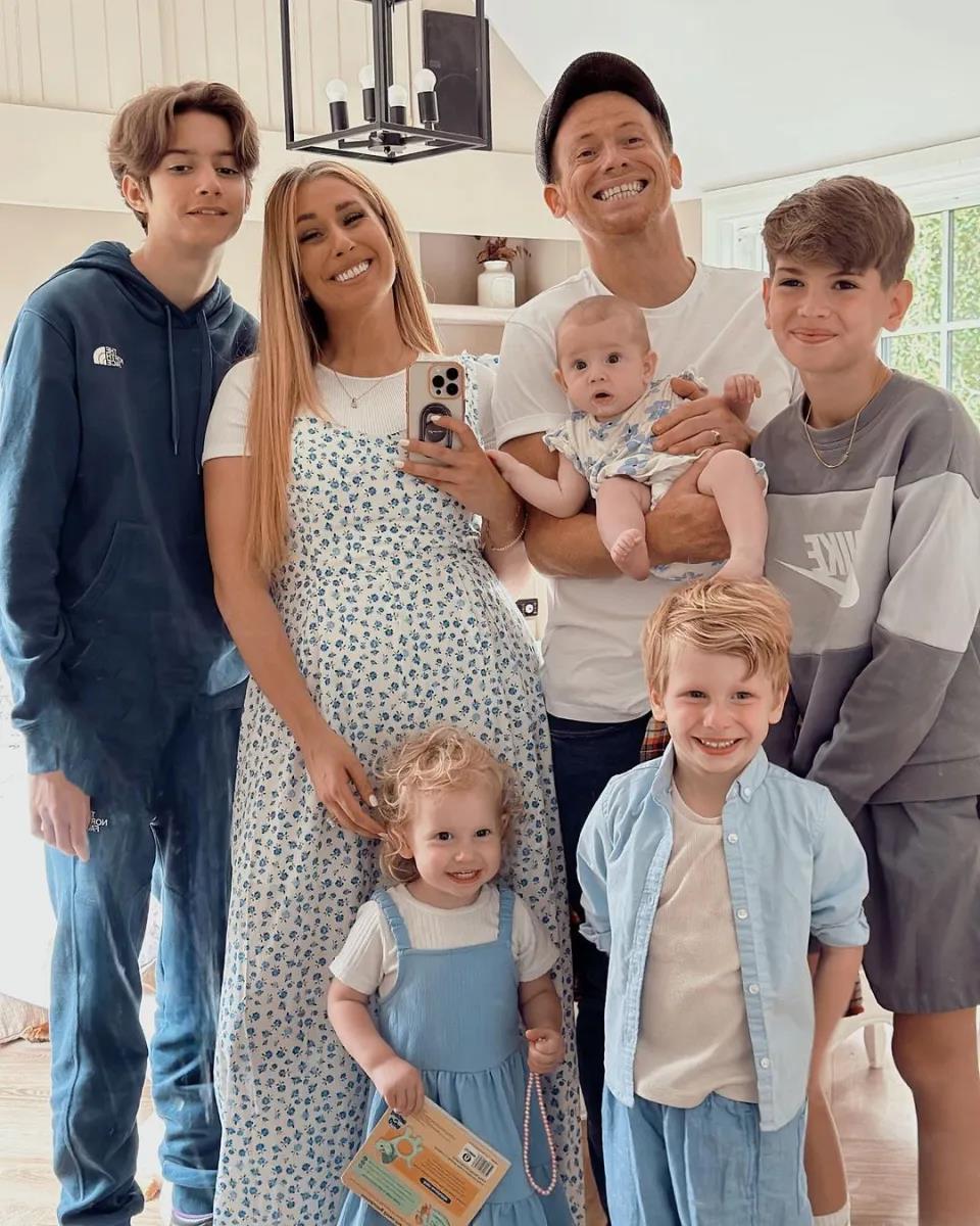 Joe Swash's fans concerned about kids' necks as they watch TV