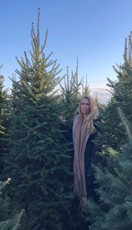 Stacey Solomon reveals her massive 12ft Christmas tree and takes fans on a tree-buying adventure