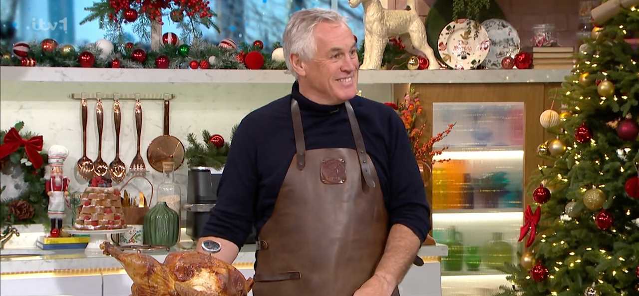 Horrified This Morning viewers panic as show chef serves up ‘raw’ turkey during Christmas carving segment