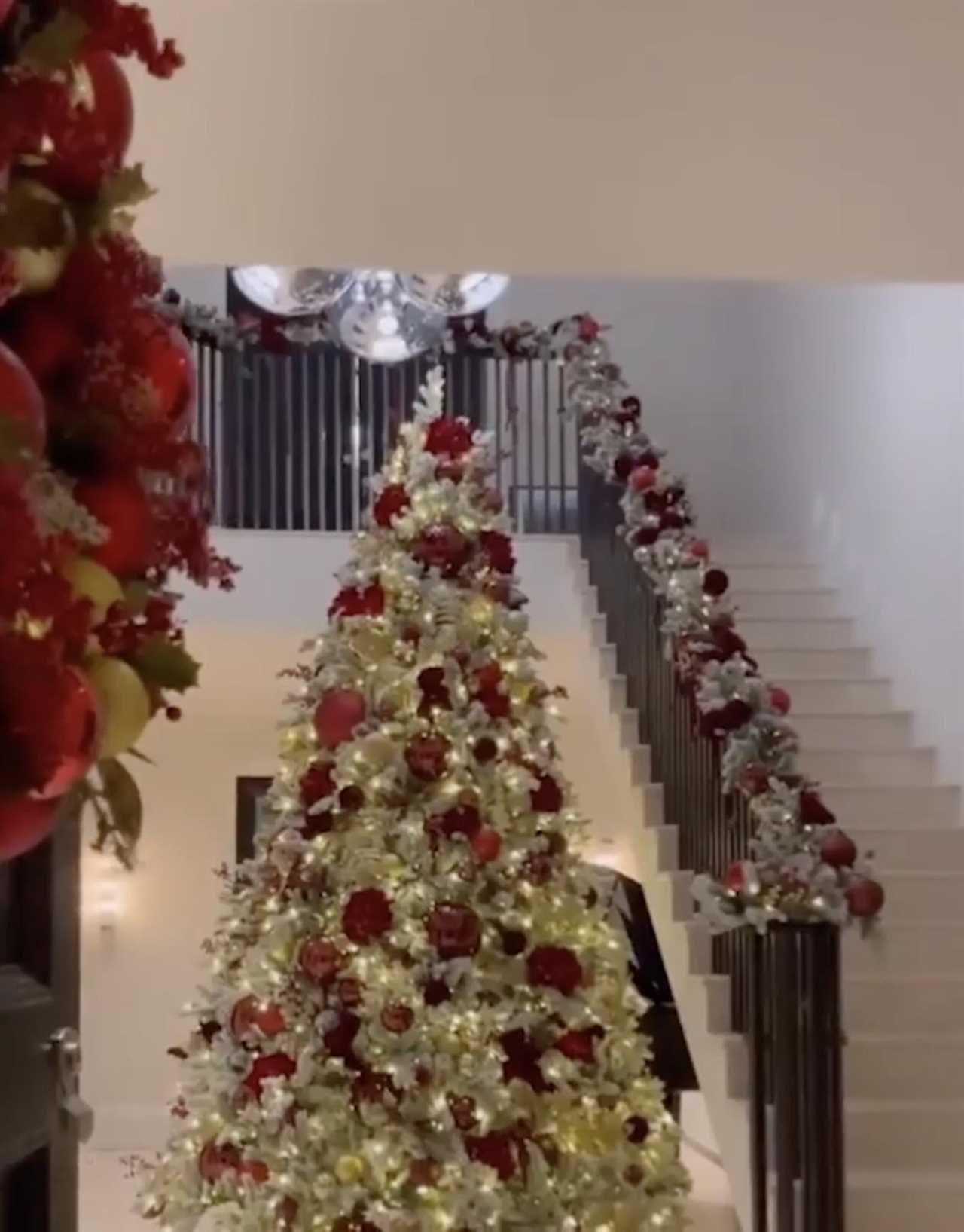 Amanda Holden Shows Off Stunning Christmas Makeover of Her Mansion