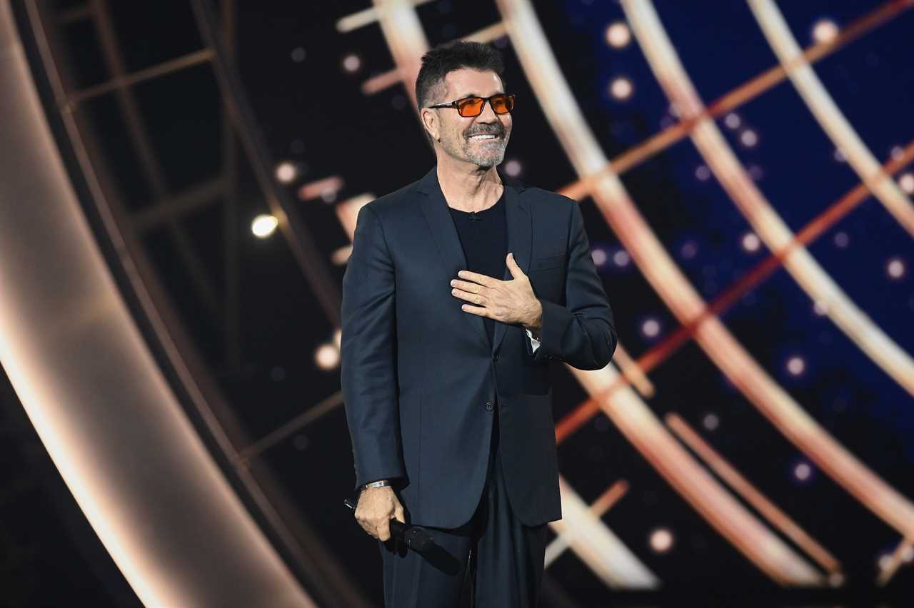 Simon Cowell shocks viewers with new 'pop star' look at Royal Variety Performance