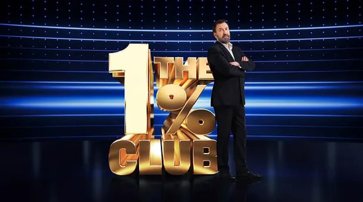 Contestants on The 1% Club Christmas Special Shock Lee Mack with Rude Response