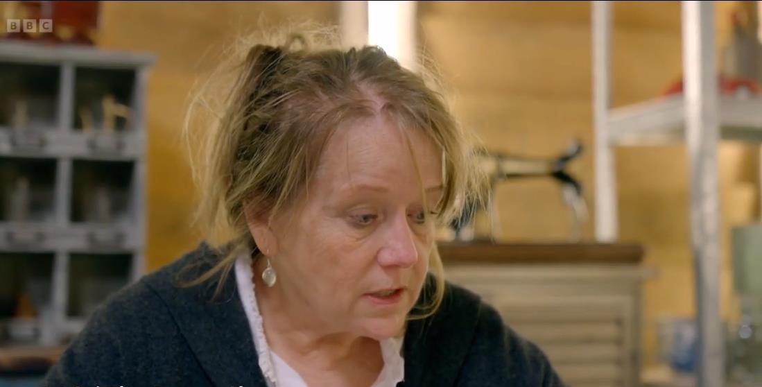 Repair Shop Expert Astonished by 'Worst Item' in 30-Year Career on BBC Show