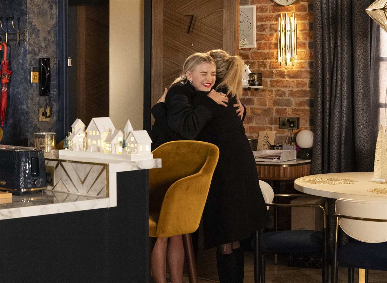 Coronation Street New Year's Day Spoilers: Bethany Platt's Shock Comeback Revealed