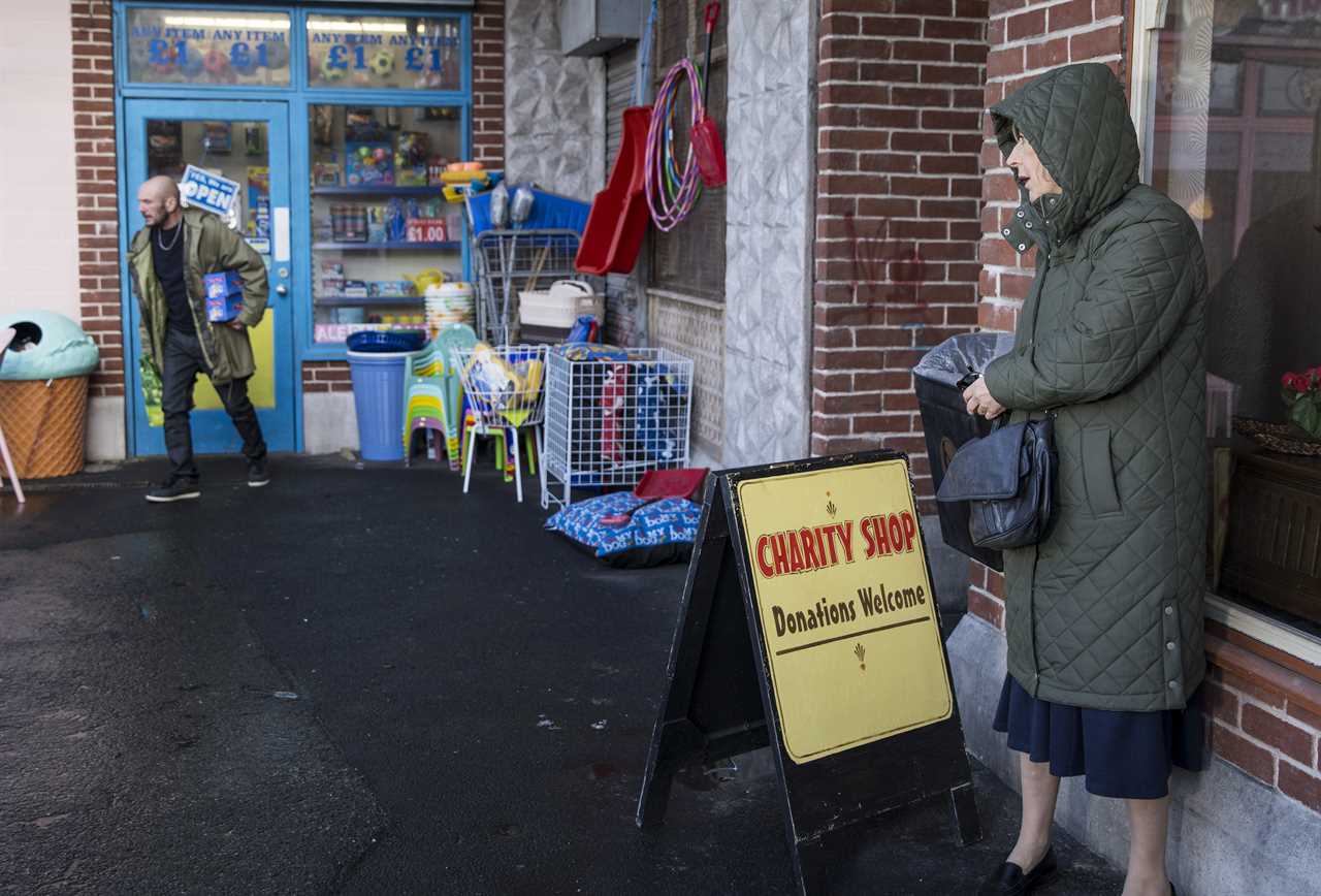 Evelyn Plummer Faces Terrifying Consequences as Terry Returns in Coronation Street