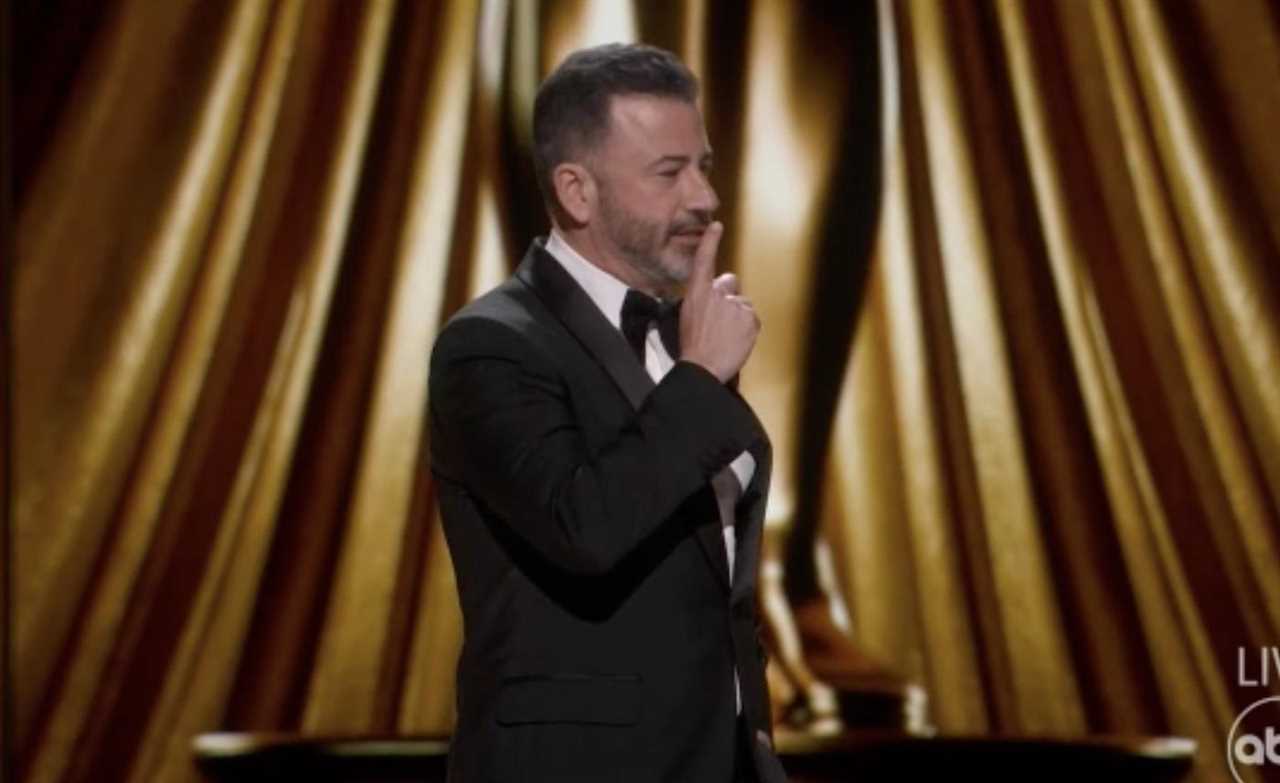 The 2024 Oscars: Jimmy Kimmel's Controversial Opening Joke and Pro-Palestine Protests