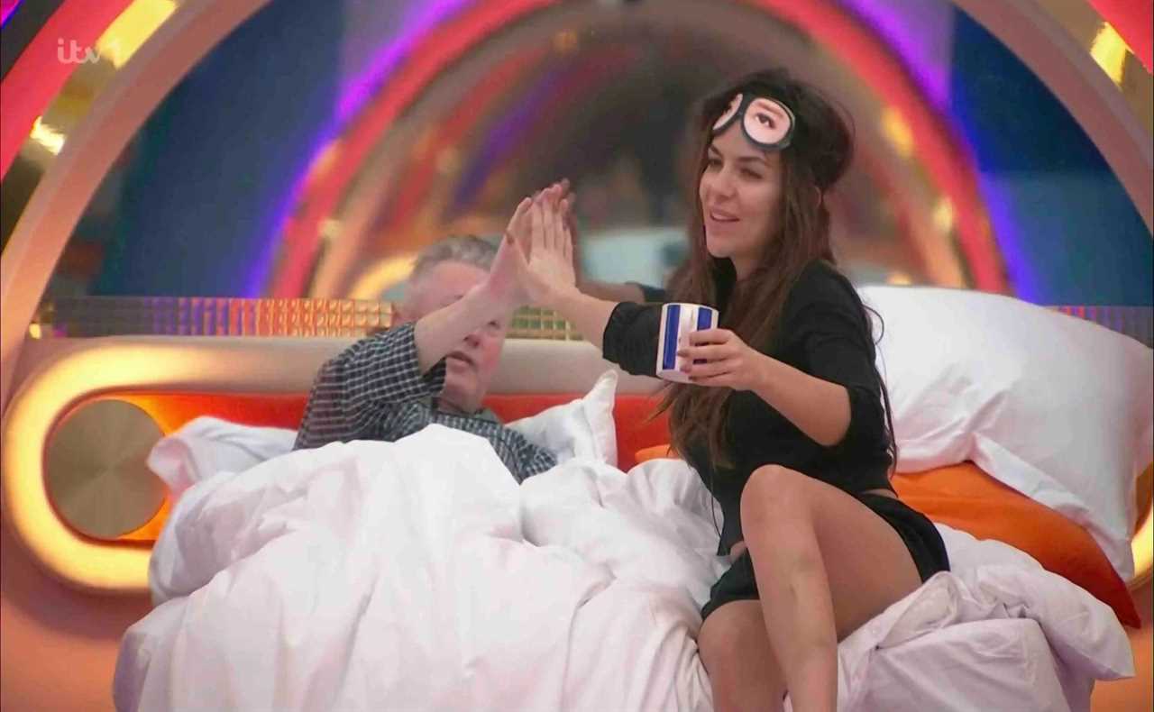 CBB viewers speculate Ekin-Su's sudden change towards Louis Walsh