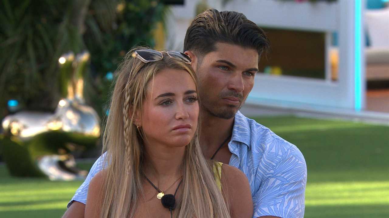 Love Island fans concerned as couple hints at secret split