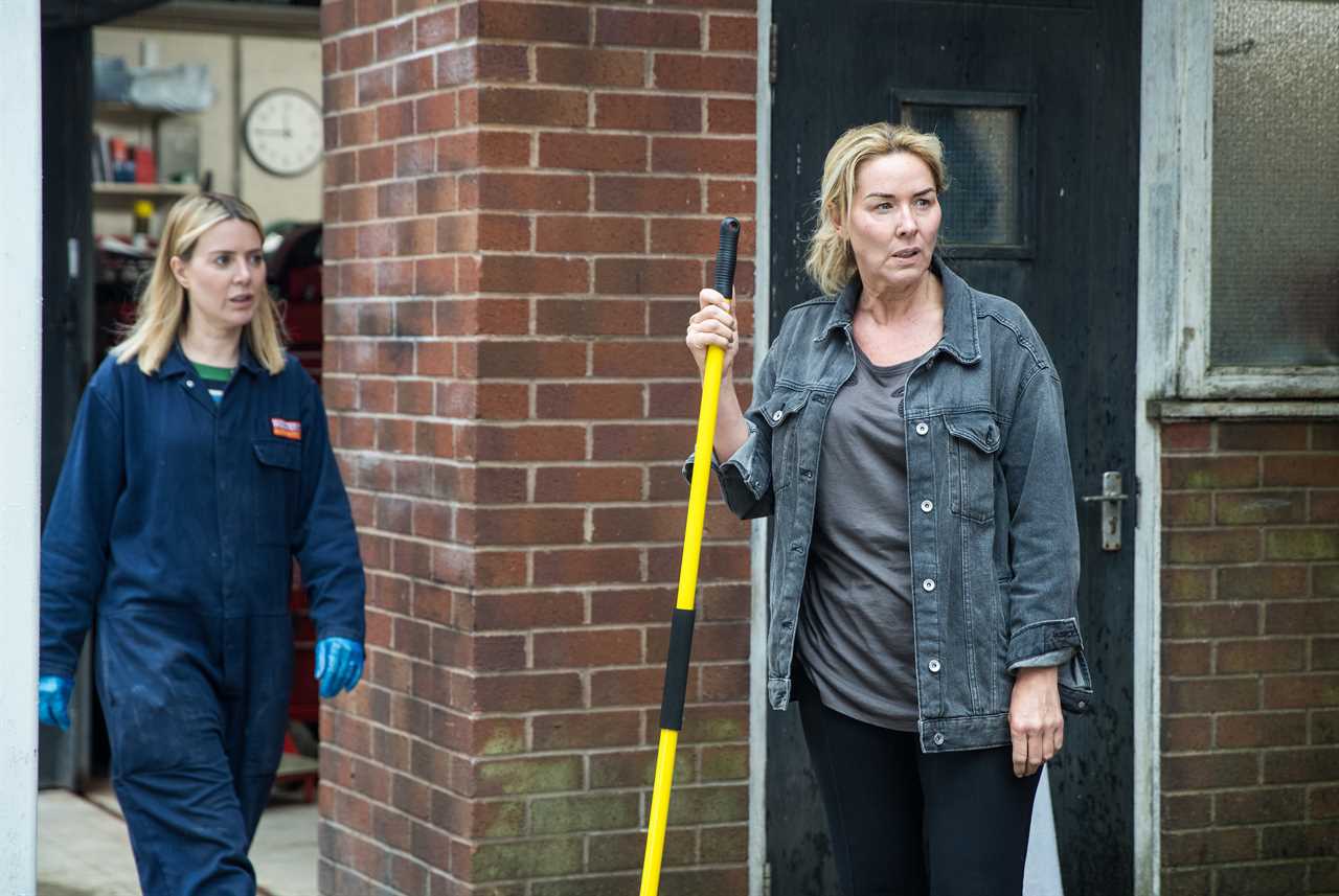 Claire Sweeney Signs New Contract on Coronation Street