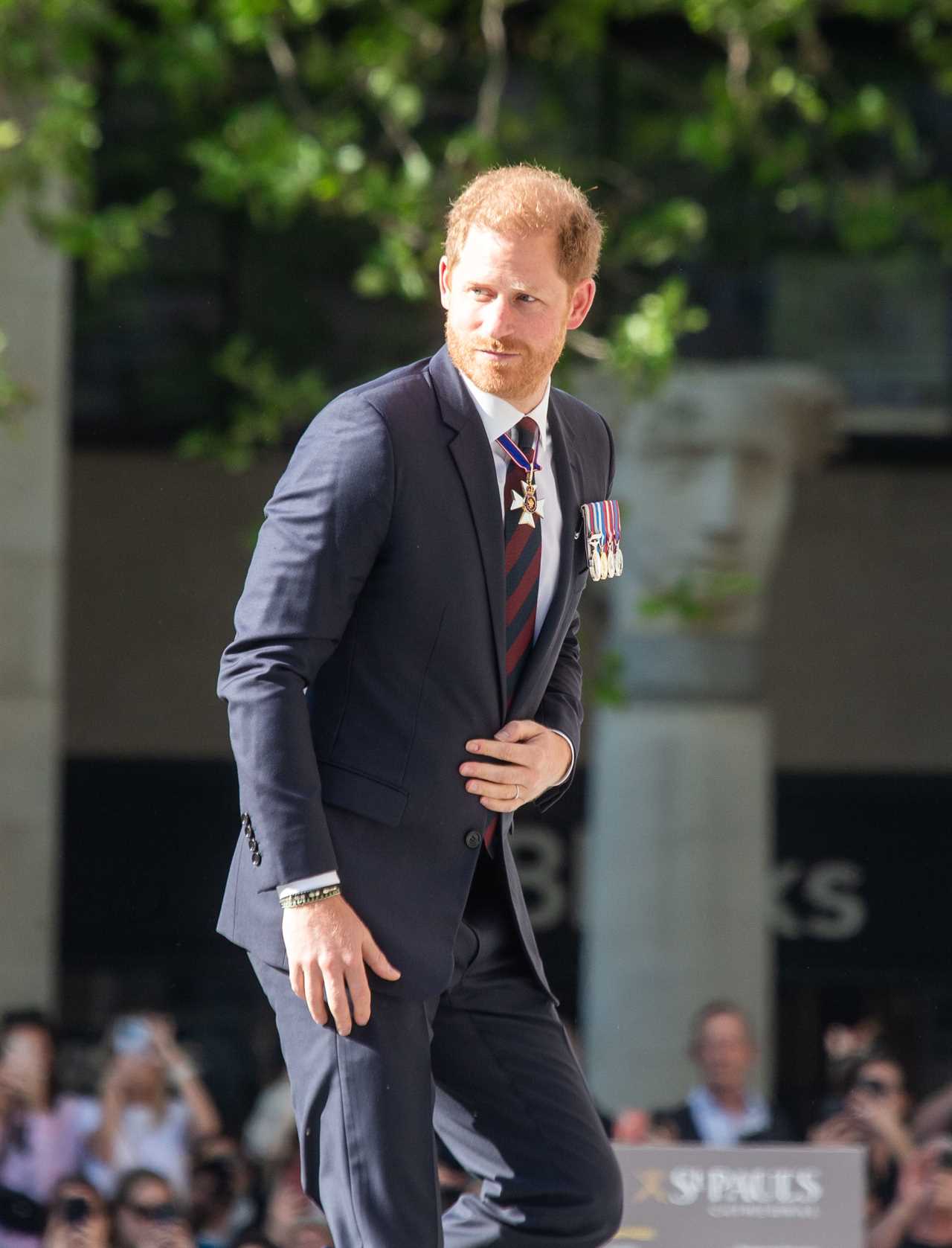 Prince Harry 'expecting to be booed' on arrival at St Paul's, body language pro claims