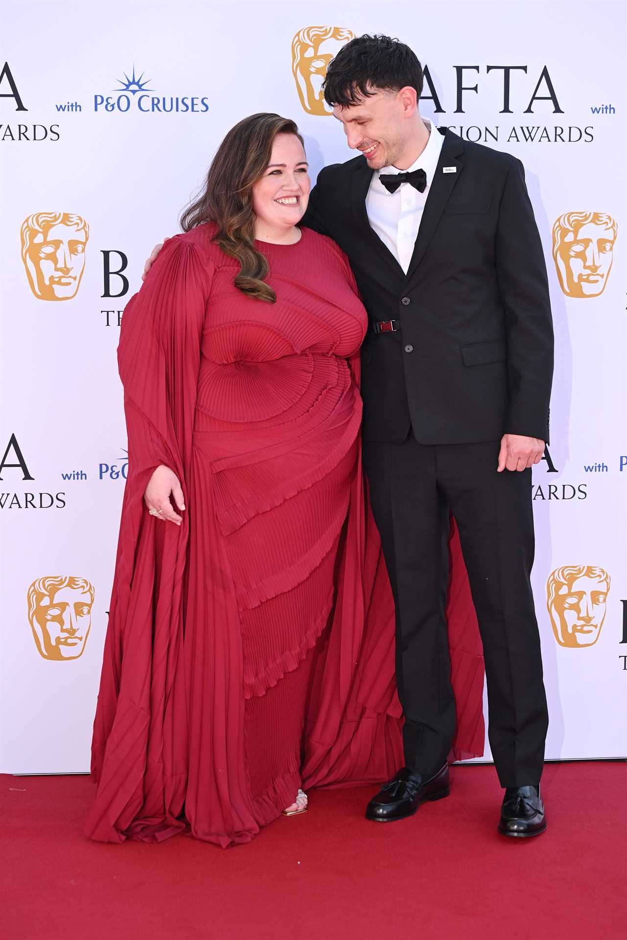 Jessica Gunning stuns at Baftas alongside Baby Reindeer star Richard Gadd