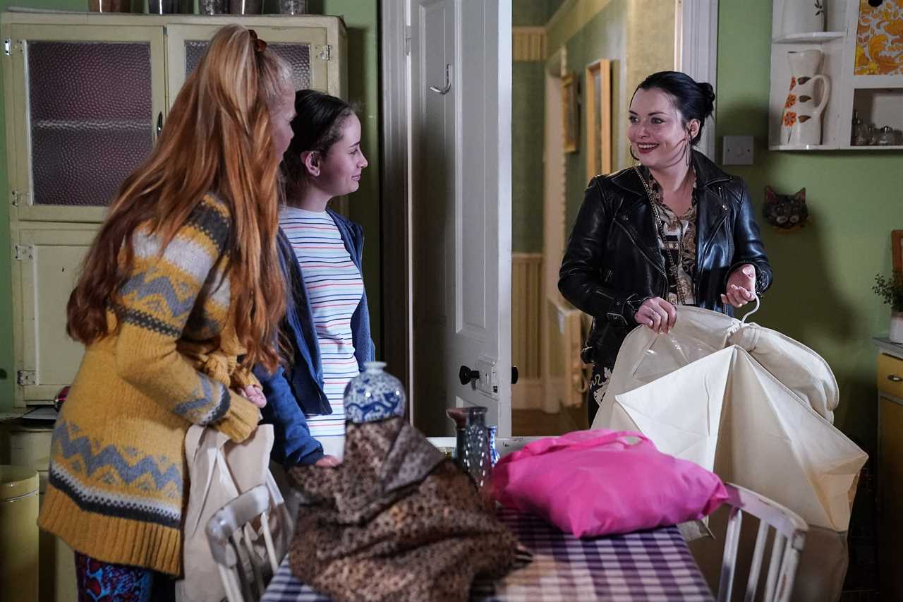 Bianca Jackson's Huge Mistake Before Whitney's Wedding in EastEnders