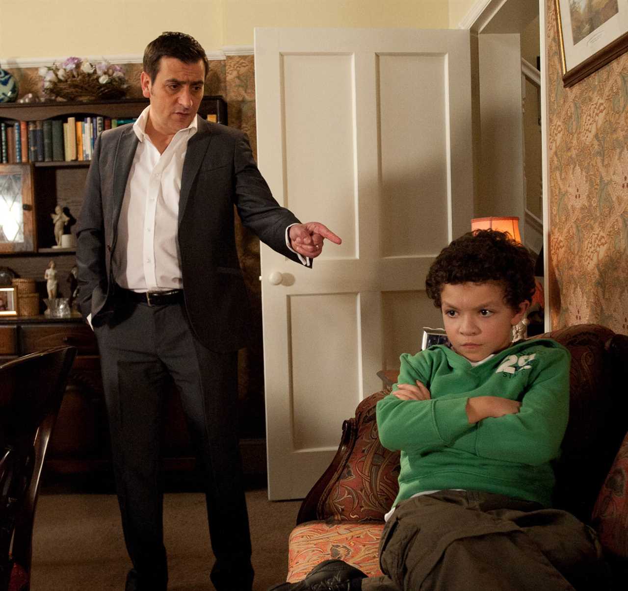 Simon Barlow's Struggle with Alcohol as Coronation Street Exit Nears After 16 Years