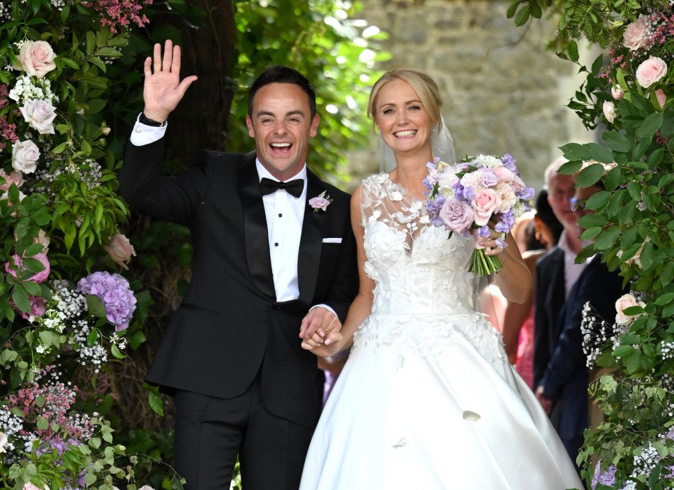 Holly Willoughby and Amanda Holden lead tributes to Ant McPartlin after birth of his first child