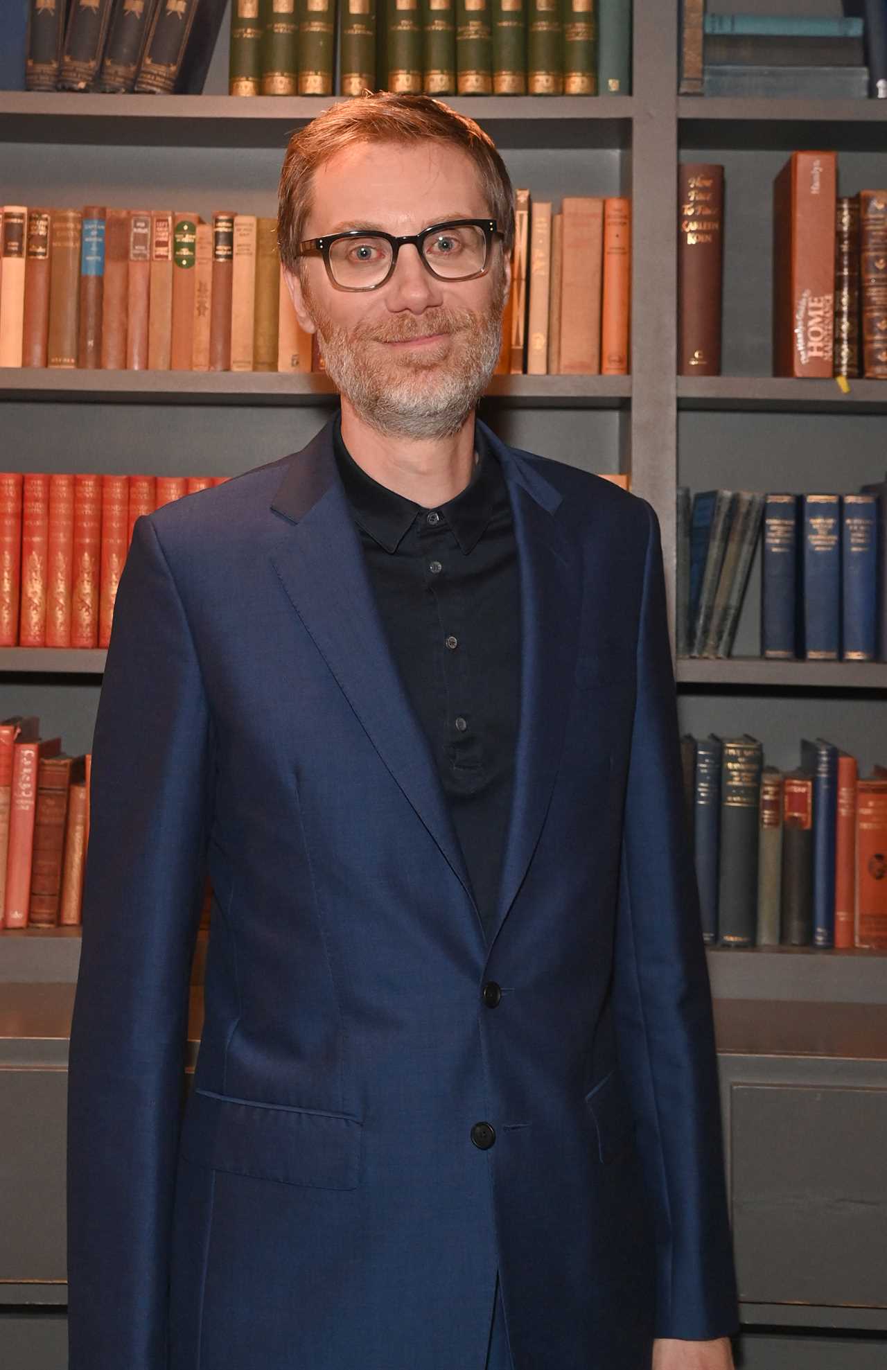 Stephen Merchant cuts own parents out of The Outlaws