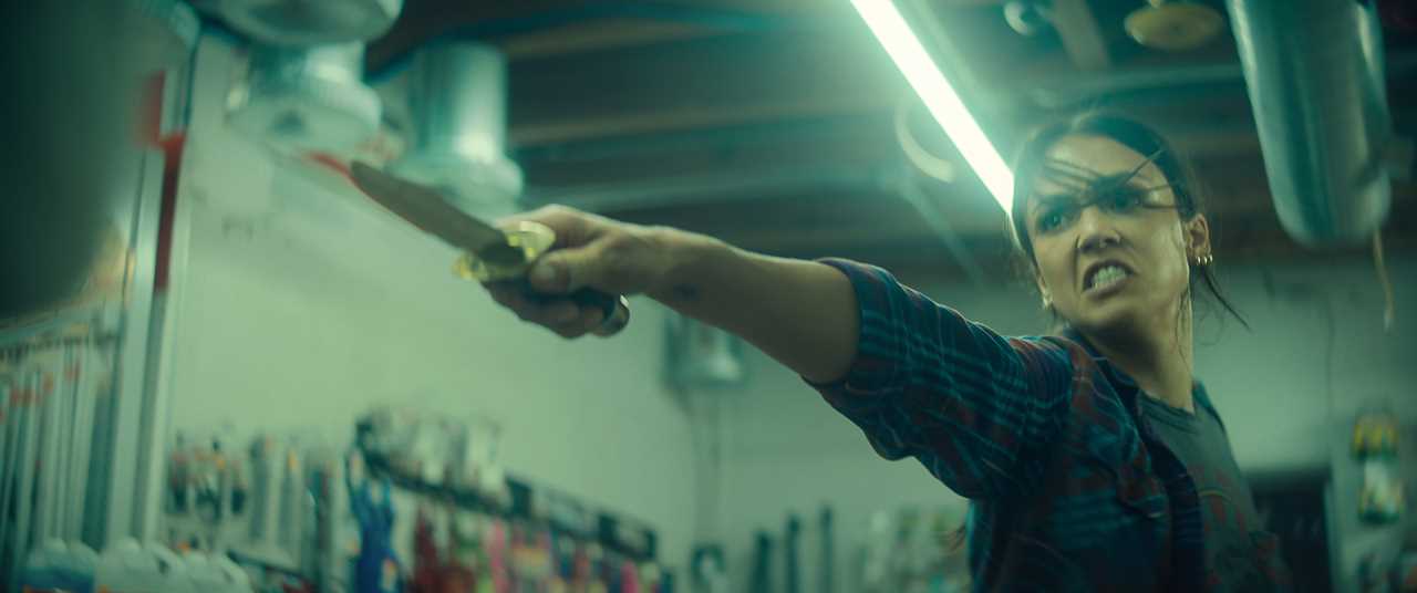 Jessica Alba's Netflix Film 'Trigger Warning' Fails to Impress Viewers