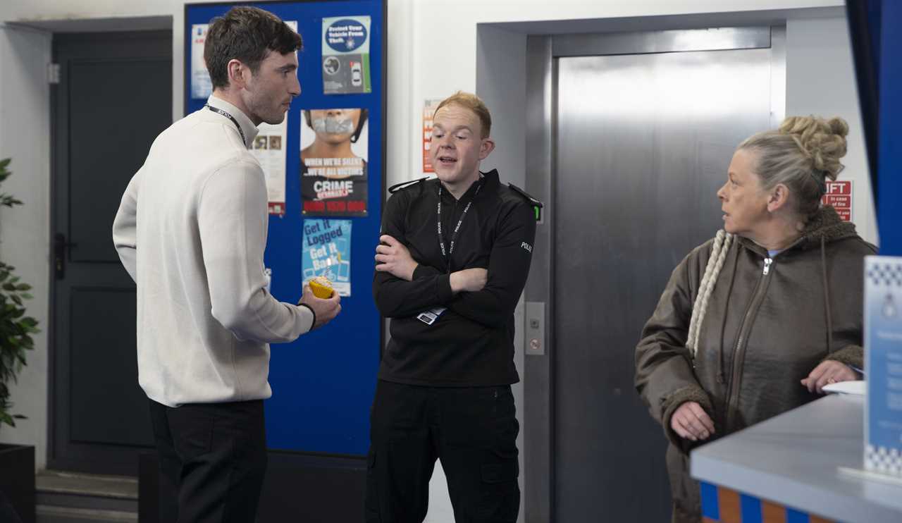 Craig Tinker makes enemies in Coronation Street