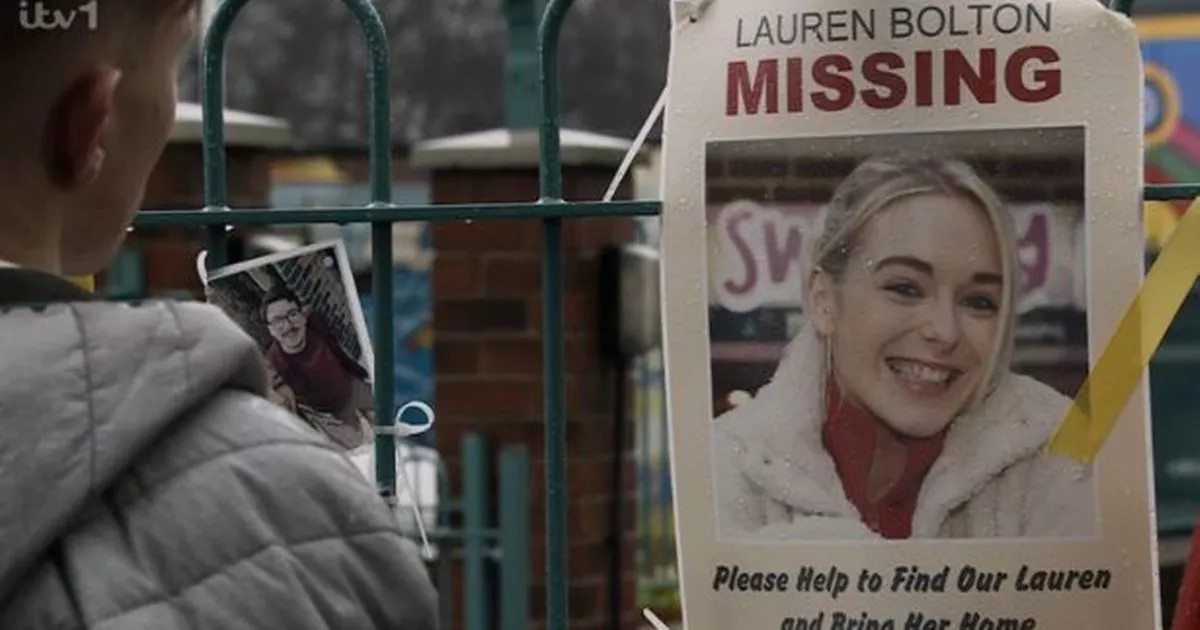 Eagle-eyed soap fans spot major Coronation Street spoiler in TV guide