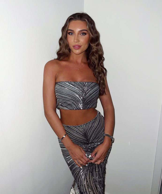 Love Island Star Rosie Seabrook Quits Social Media Amid Family Crisis