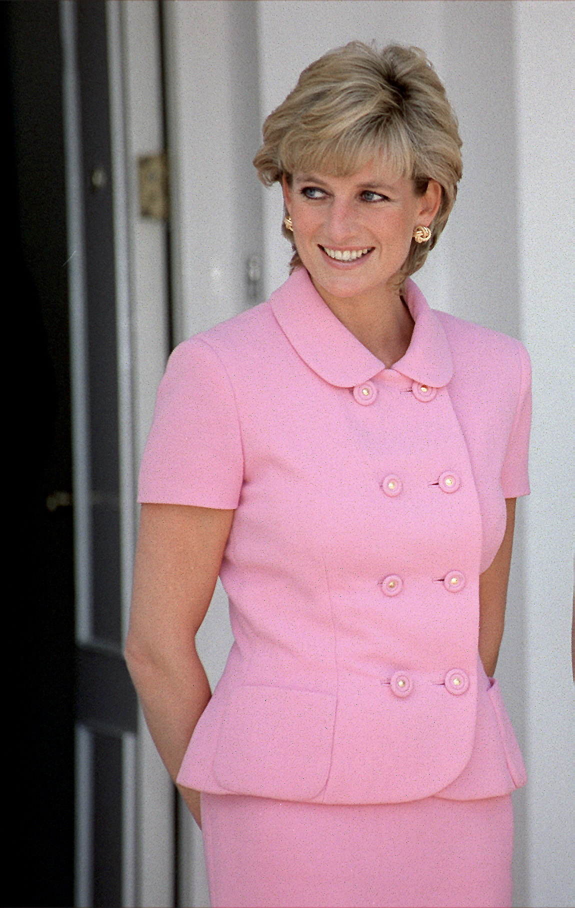 Prince William guiding Kate Middleton into Diana's footsteps, says former royal butler