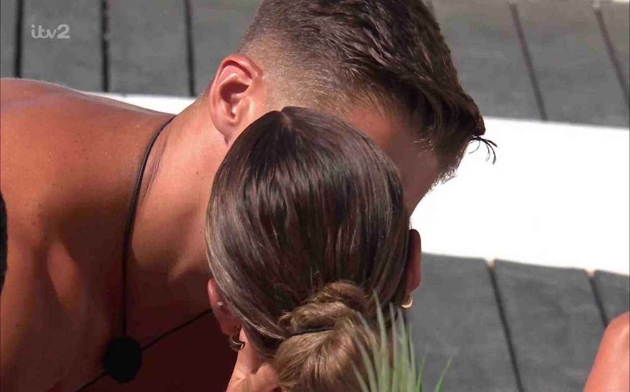 Love Island Fans Label Sean as a 'Gaslighter' after Controversial Kiss