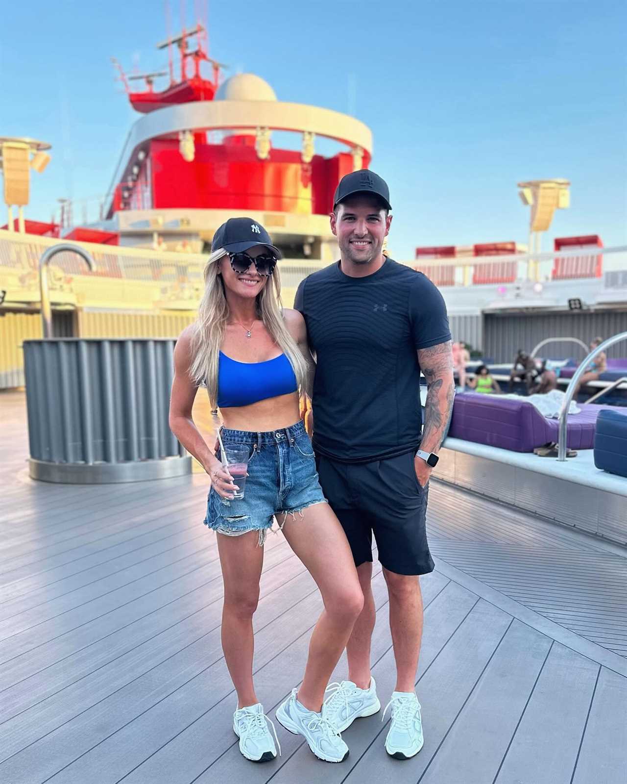 Coronation Street’s Katie McGlynn passionately kisses Towie boyfriend Ricky Rayment on romantic holiday