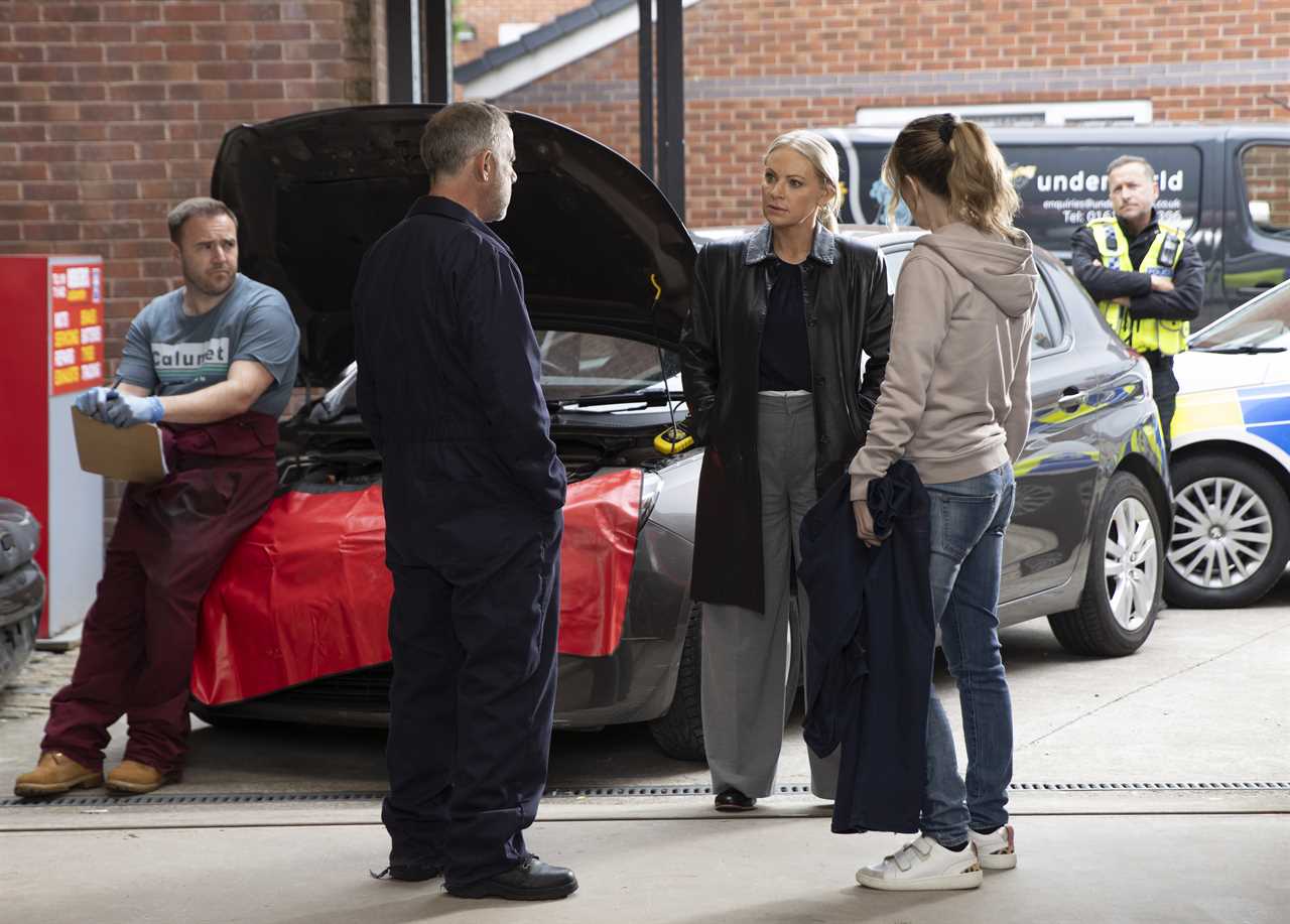 Coronation Street Characters Suspected of Arson in Shocking Twist