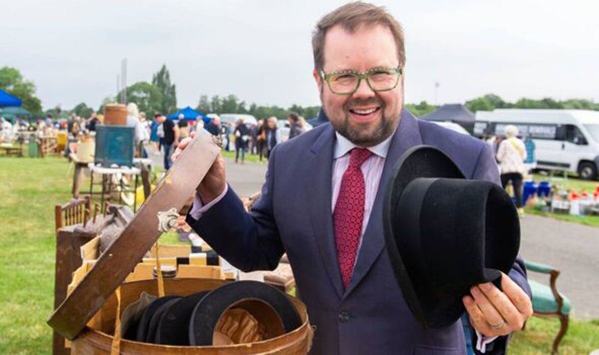 Bargain Hunt star Thomas Forrester reveals cheating scandal on set during music special