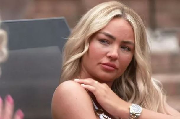 Towie Star Ella Rae Wise Sparks Speculation of Cast Feud with Cryptic Message