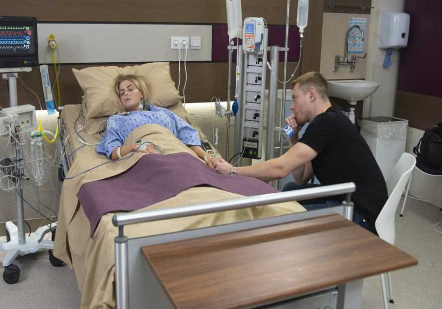 Coronation Street Fans Criticize Soap Over Bethany Platt's Cosmetic Surgery Plot