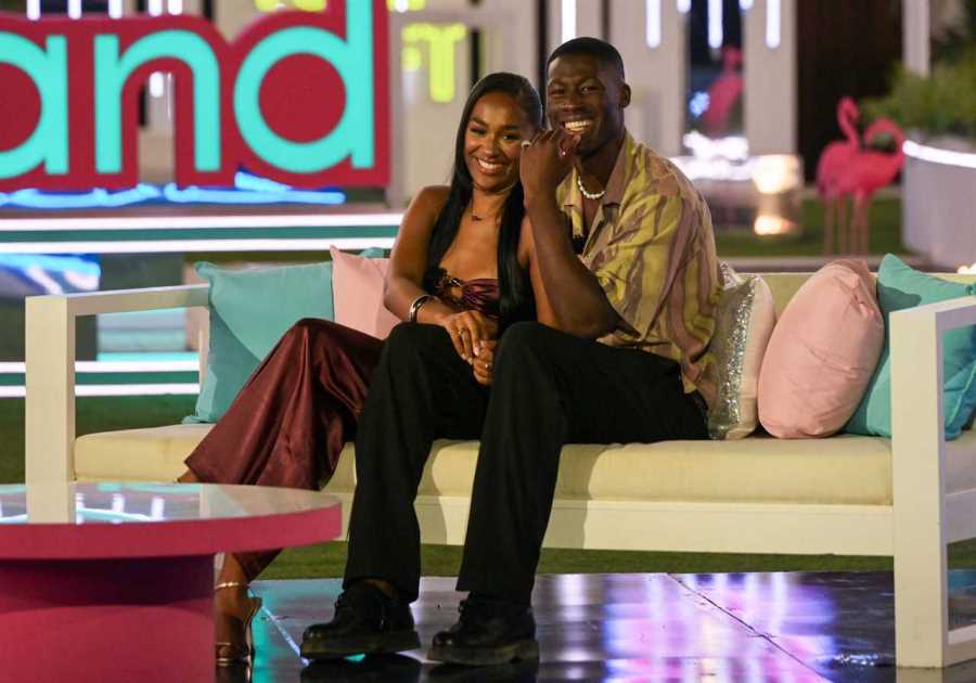 Love Island's Jess Spencer hits back at cheating rumors after split from Ayo Odukoya