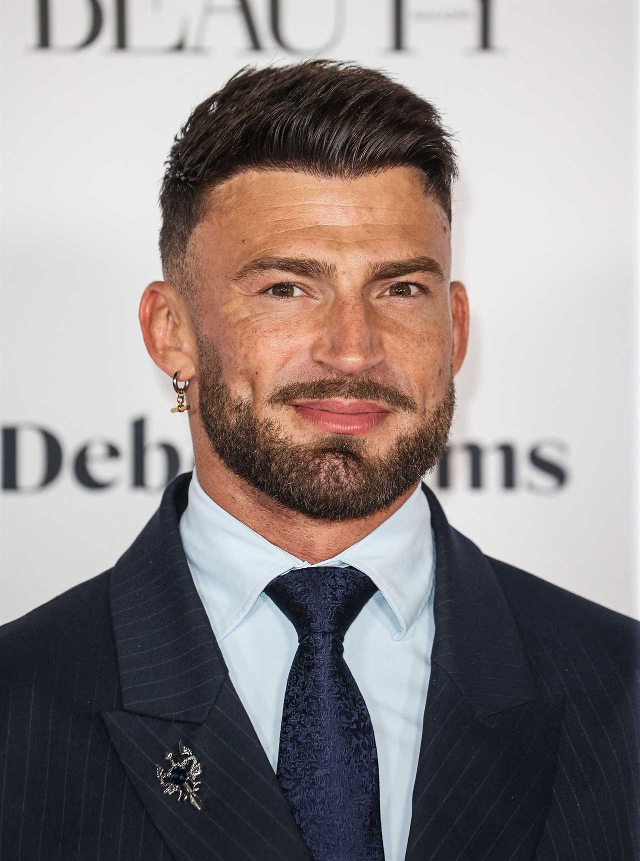 I’m A Celeb Star Jake Quickenden Defends Dean McCullough