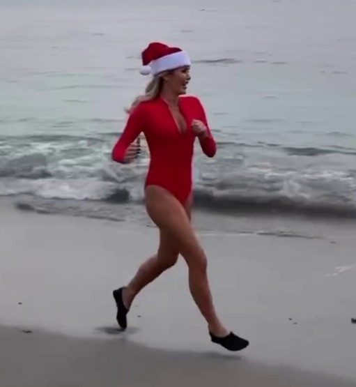 Amanda Holden wows fans in red swimsuit on freezing beach