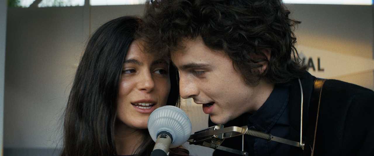 Bob Dylan biopic captures the essence of the grumpy singer's journey to stardom, but falls short in female character development