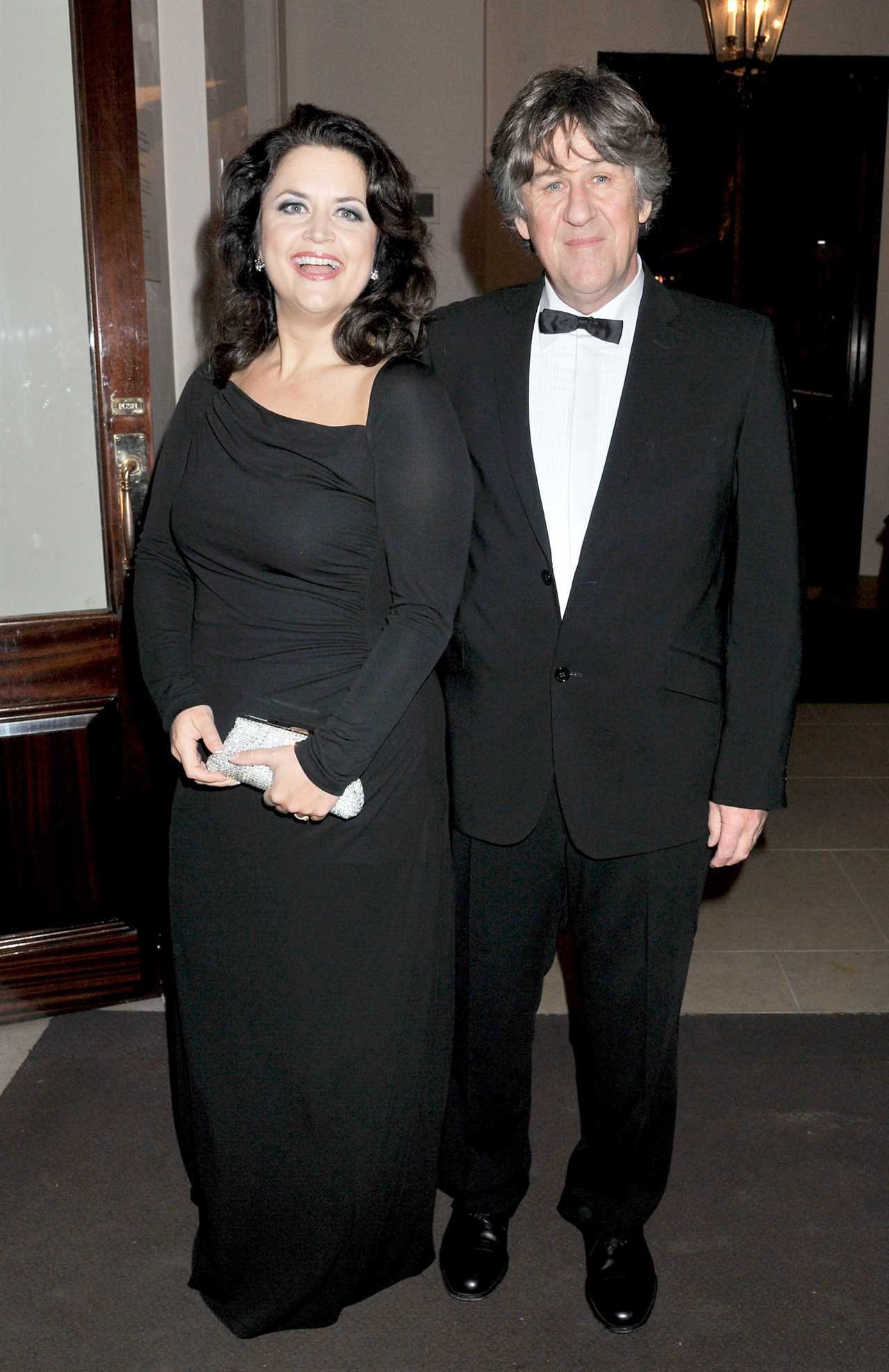 Ruth Jones and David Peet: A Look at Their Relationship and Professional Collaboration