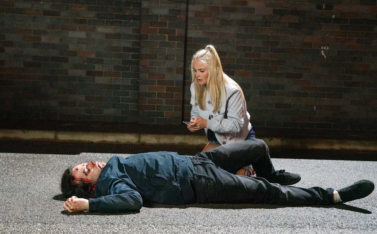 Abi Webster Faces Heartbreaking Breakdown in Coronation Street