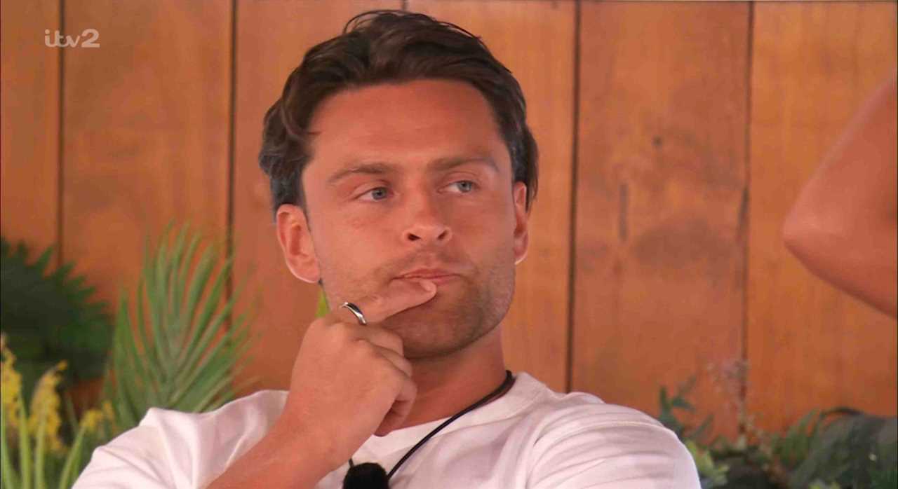 Love Island fans suspicious as Kaz Crossley backs down after row with Casey O'Gorman