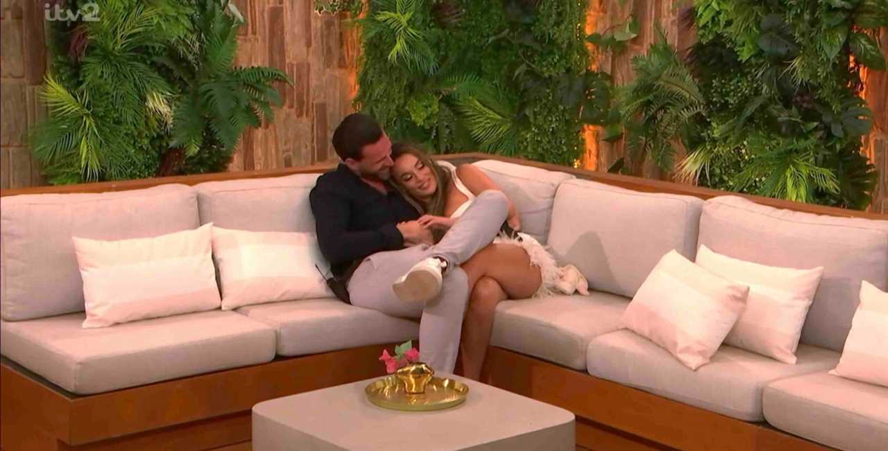 Love Island's Ronnie Vint and Harriett Blackmore accused of copying Tommy Fury and Molly-Mae Hague