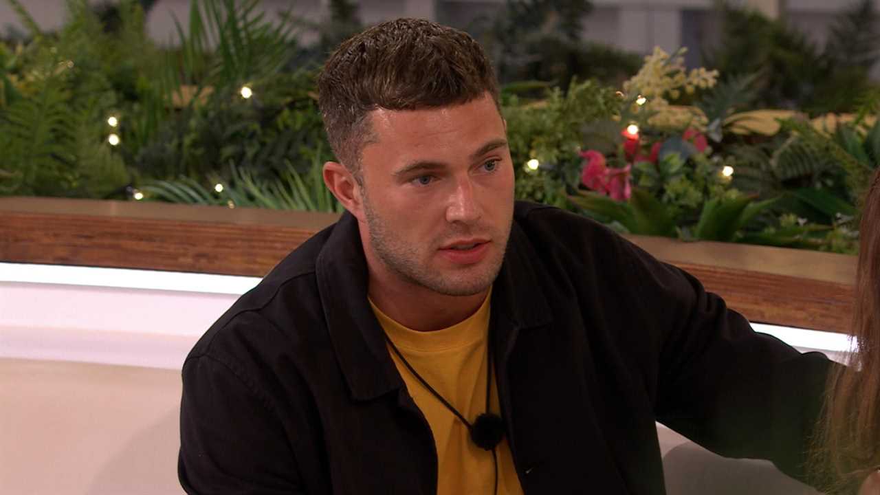 Love Island's Curtis slams Ekin-Su in fiery clash