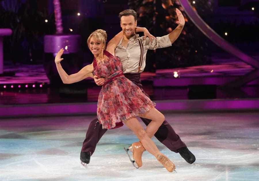 Dancing on Ice: Fans back Michaela Strachan after amazing first dance