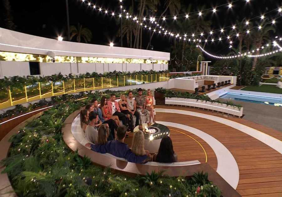 Love Island shock recoupling: Danielle steals Curtis in bold move