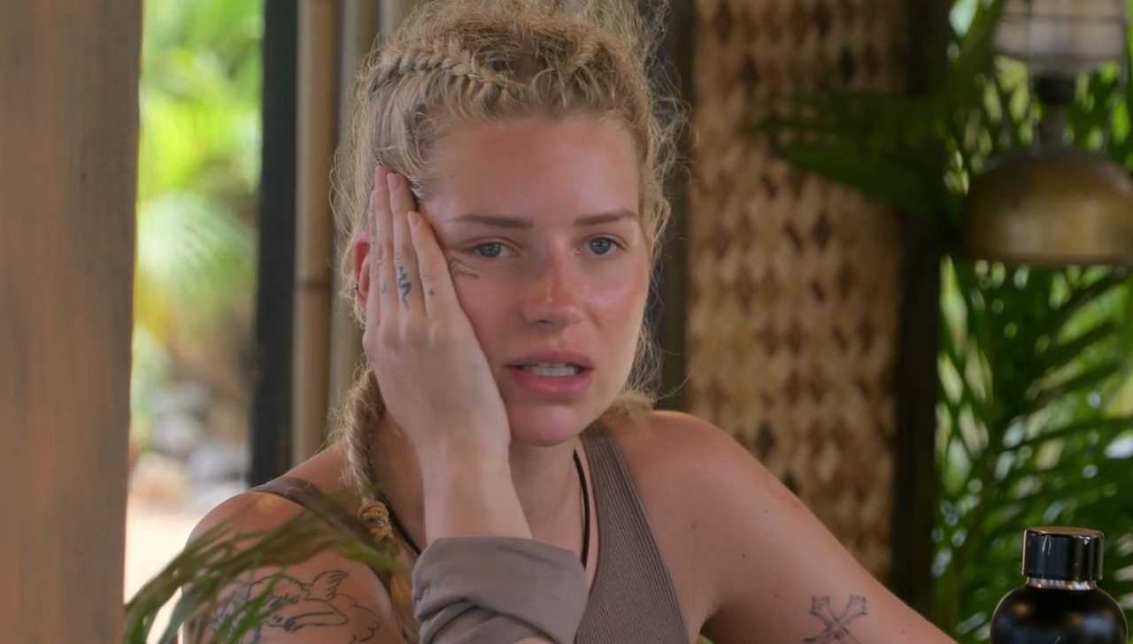 Lottie Moss breaks down in tears discussing failed rehab stint on Netflix show