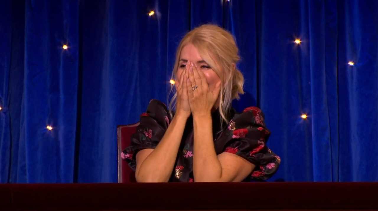 Holly Willoughby reunited with ex-boyfriend as cringy love note is read aloud