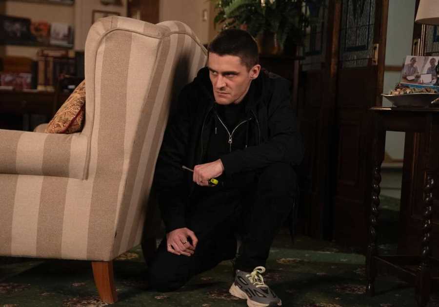 Coronation Street villain confirms departure from the show