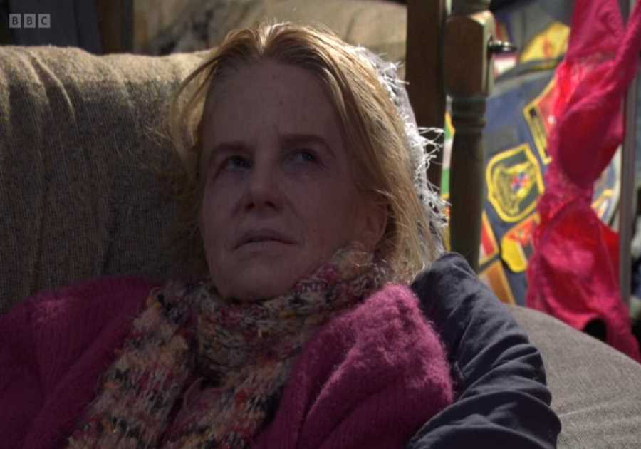 EastEnders fans spot hilarious blunder in Bianca Jackson's lock-up scene