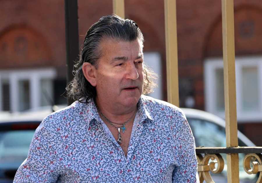 EastEnders actor John Altman admits he's lost touch with former co-stars