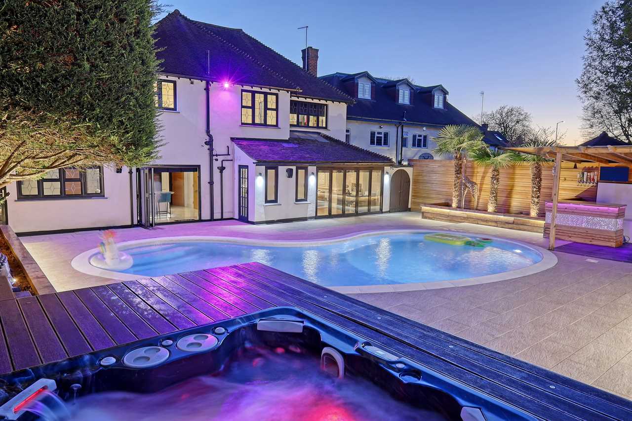 Joey Essex's £3m Mansion for Rent as He Embarks on Boxing Journey Abroad