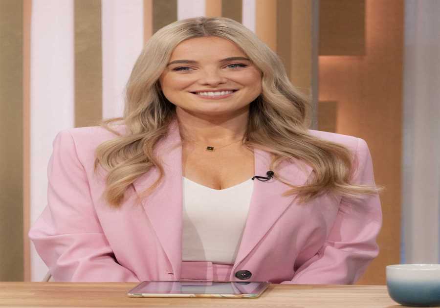 The Hidden Struggles of Pregnancy Disclosure in Broadcast Media