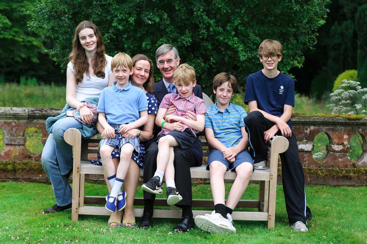 Discontinued Reality Show Featuring Jacob Rees-Mogg and Family Signals Contradictory Reception